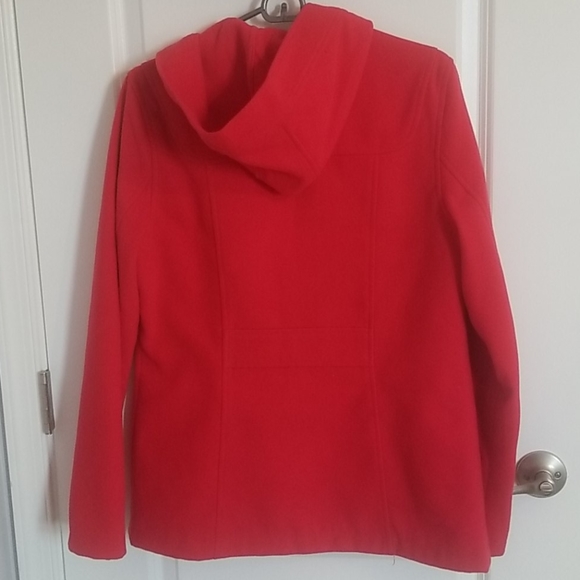 Red jacket - Picture 3 of 3
